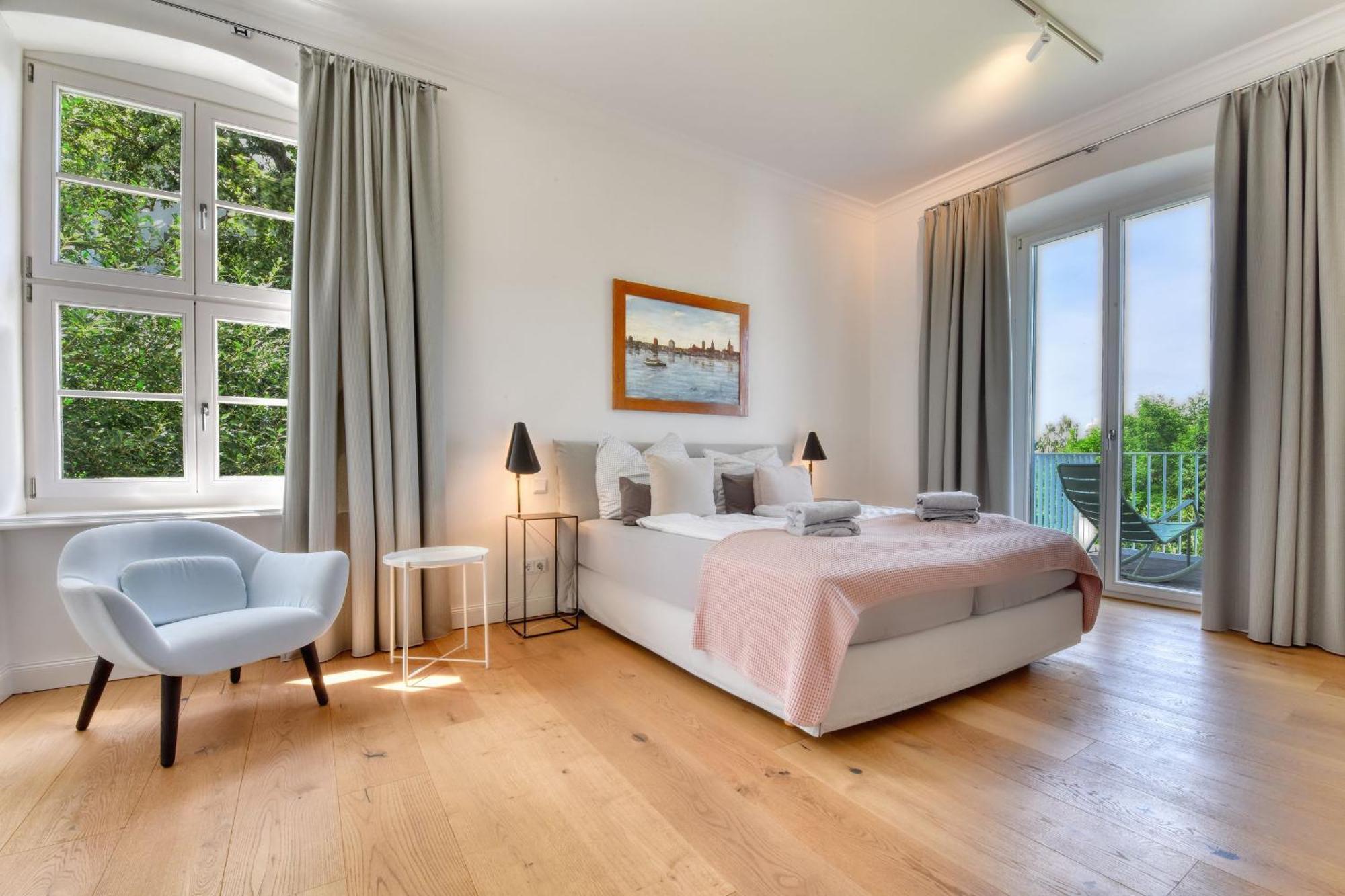 Ferienwohnung Fuerst Malte Loft I Design & Pool Putbus Exterior photo