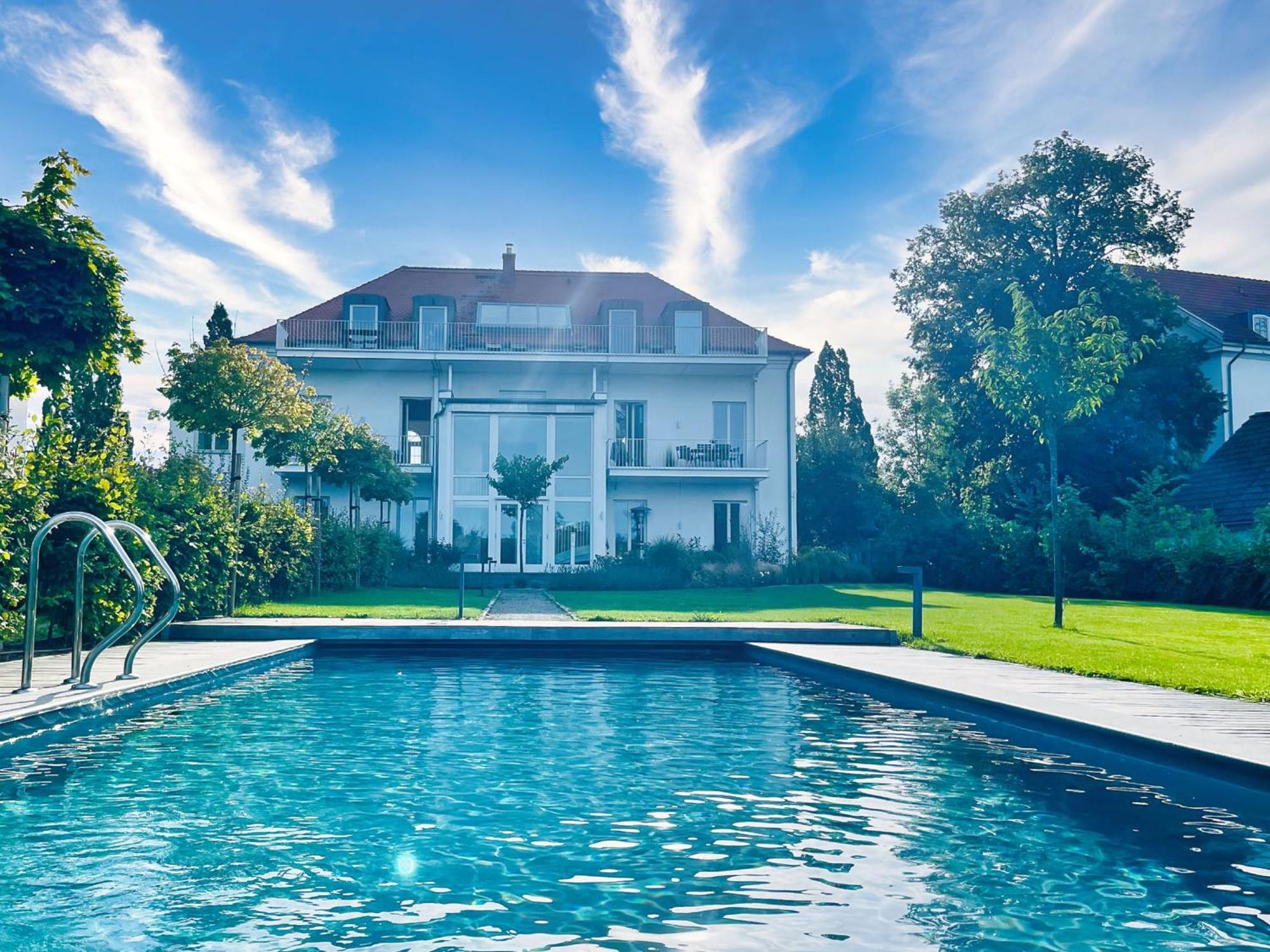 Ferienwohnung Fuerst Malte Loft I Design & Pool Putbus Exterior photo
